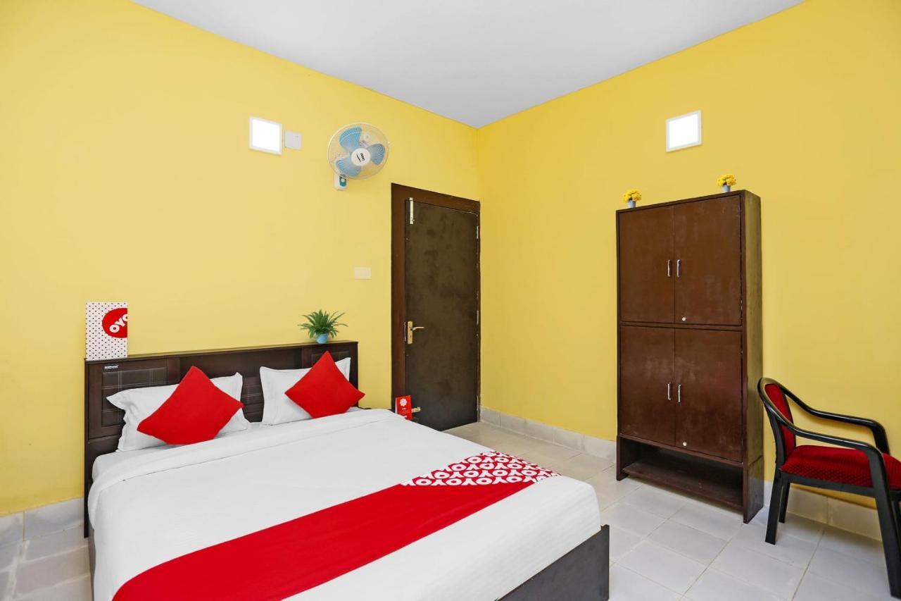 OYO 14041 Seven Inn Bhubaneswar Buitenkant foto